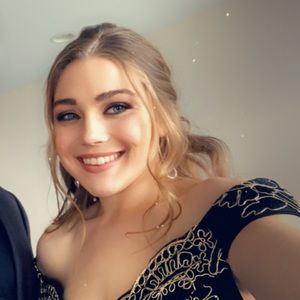 Meet your Posher, Siera